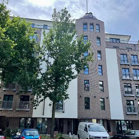 Cls Moderne City-Wohnung Hamburg Tiefgarage, E-Laden, Balkon, Parken, Blick Ueber Hamburg, Cafe Im Haus, Bus Gegenueber, Flex Check In Buitenkant foto