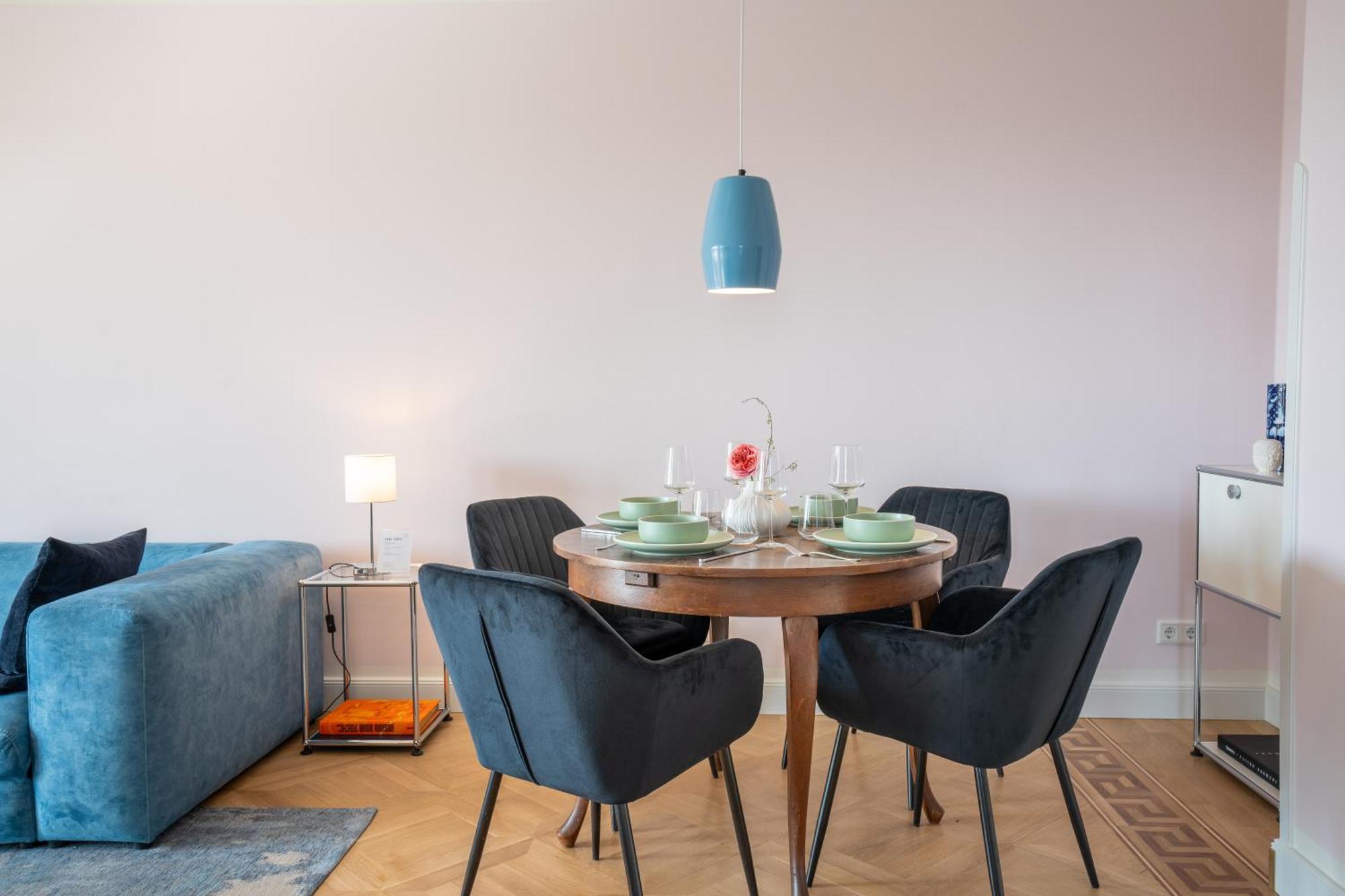 Cls Moderne City-wohnung Tiefgarage, E-laden, Balkon, Parken, Blick Ueber Hamburg, Cafe Im Haus, Bus Gegenueber, Flex Check In * Hamburg-Harburg