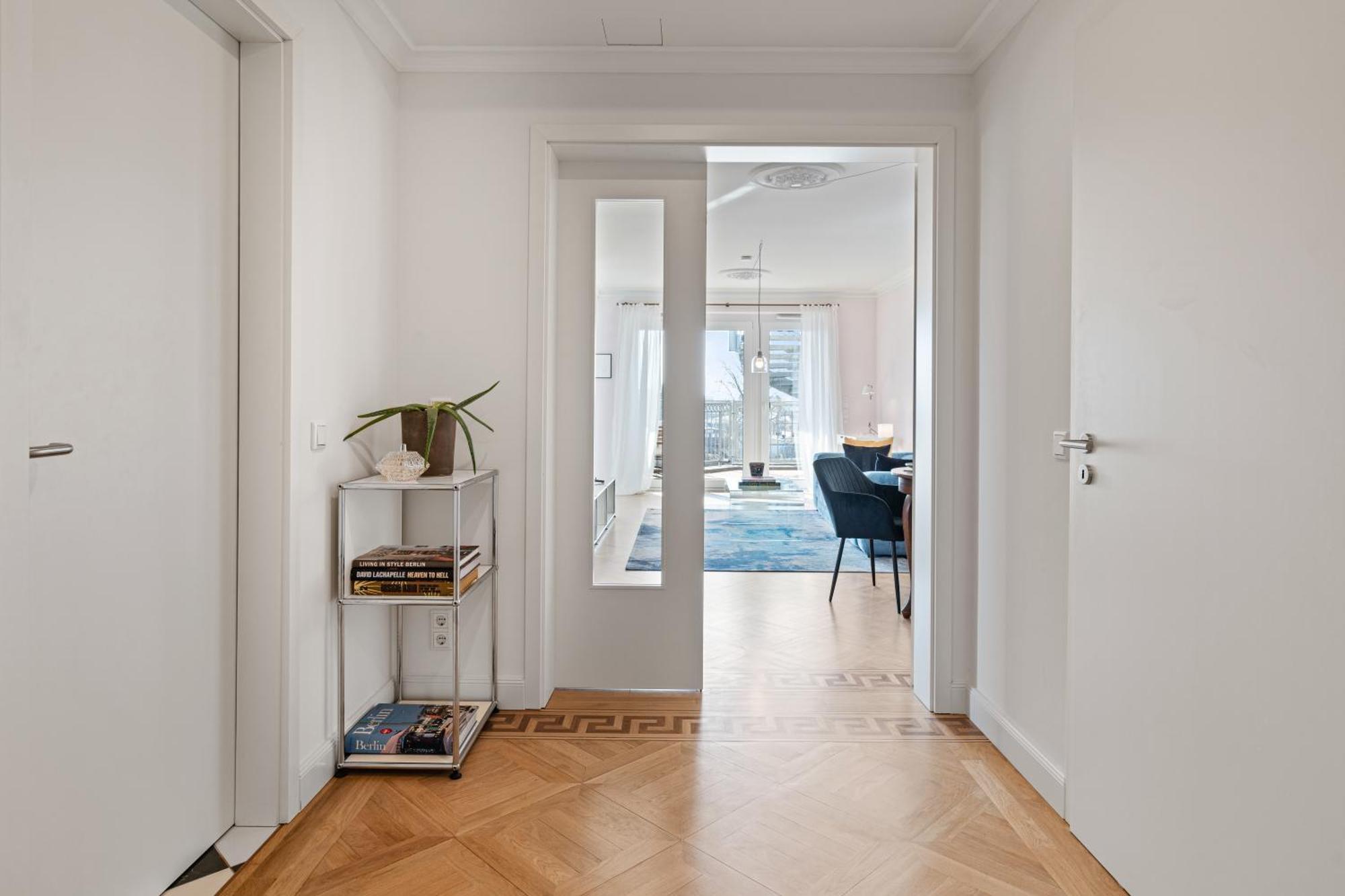 Apartament Cls Moderne City-wohnung Tiefgarage, Klimaanlage, 65 Zoll Smart-tv, E-laden, Balkon, Parken, Blick Ueber Hamburg, Cafe Im Haus, Bus Gegenueber, Flex Check In *